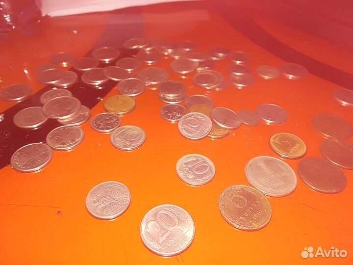 Продам монеты