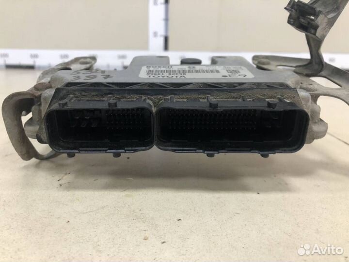 Блок управления двигателем Toyota Corolla E150 200