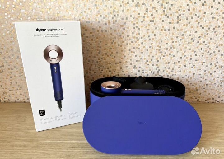 В упаковке Dyson SuperSonic HD07 оригинал