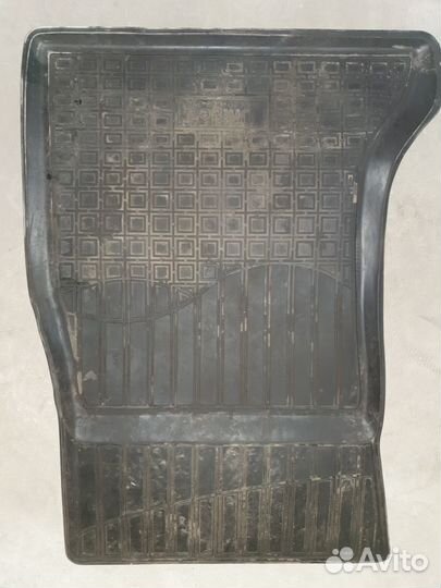 Резиновые коврики в bmw f10 бмв