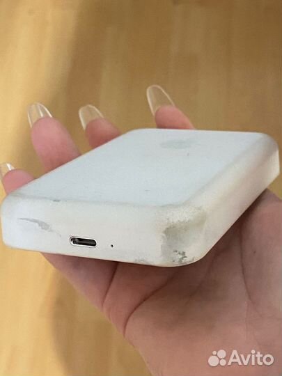 Повербанк apple на магните для iPhone