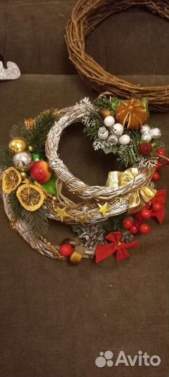 Новогоднее украшение венок