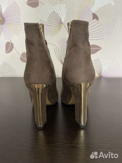 Ботинки (новые)