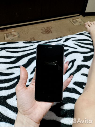 iPhone 6S, 32 ГБ