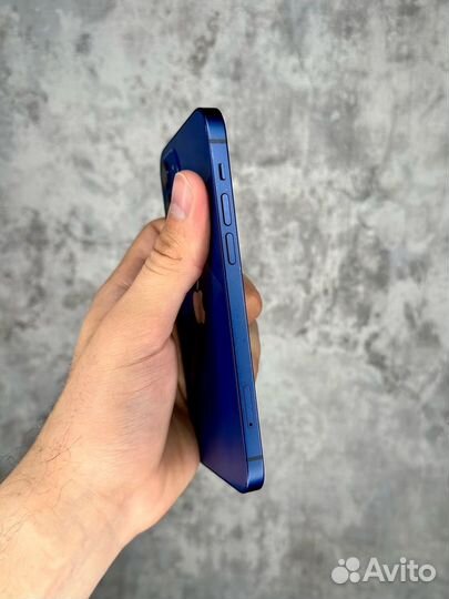 iPhone 12, 64 ГБ