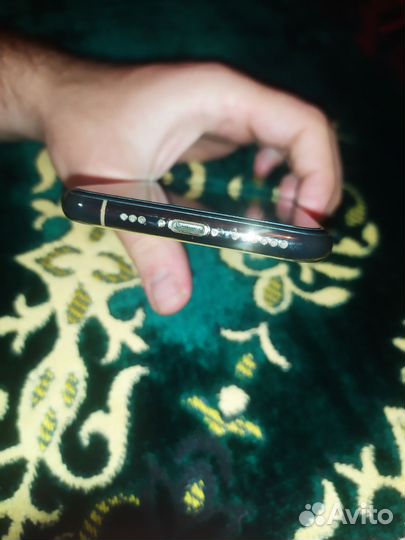 iPhone 11 Pro, 64 ГБ