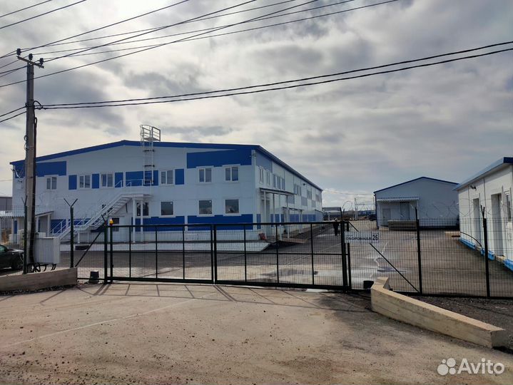 Рабочий на производство полипропиленовых пакетов