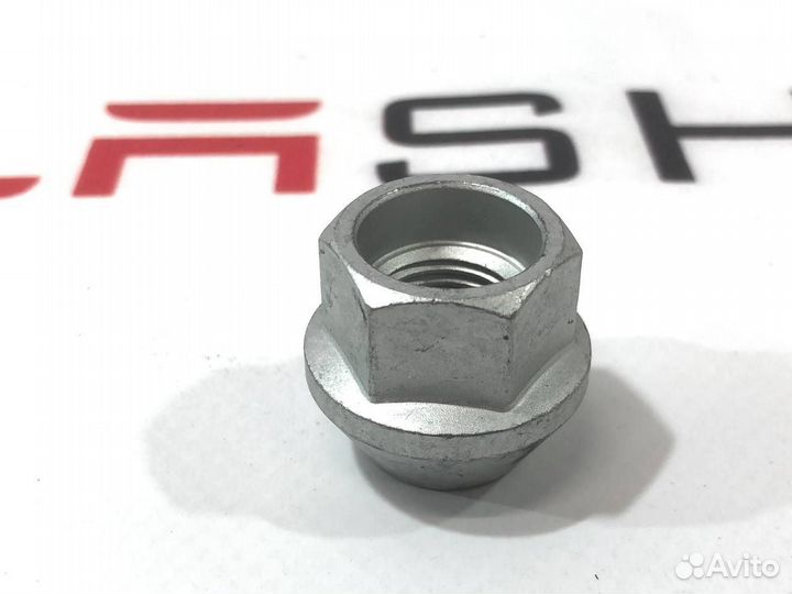 Гайка колесная Tesla Model X рест. 2022