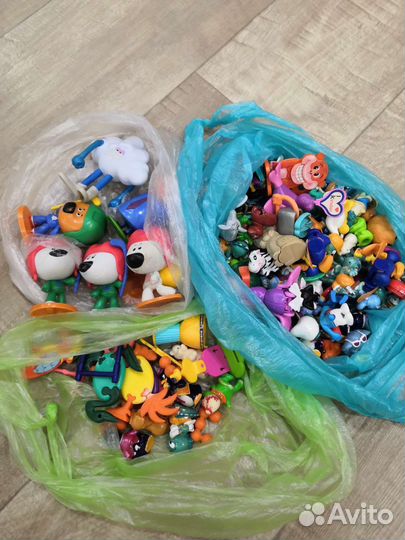Киндеры старые и игрушки пакетом