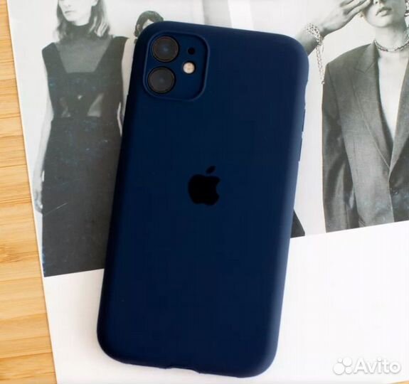 Чехлы для iPhone 11
