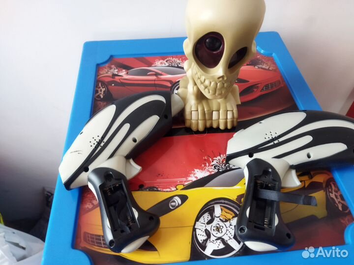Джонни черепок с 2 бластерами Jonny the skull