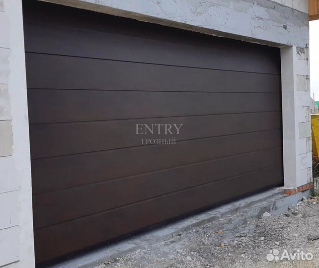 Ворота гаражные секционные