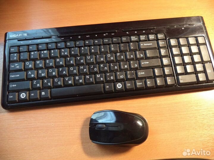 Комплект клавиатура и мышь беспроводные Gigabyte