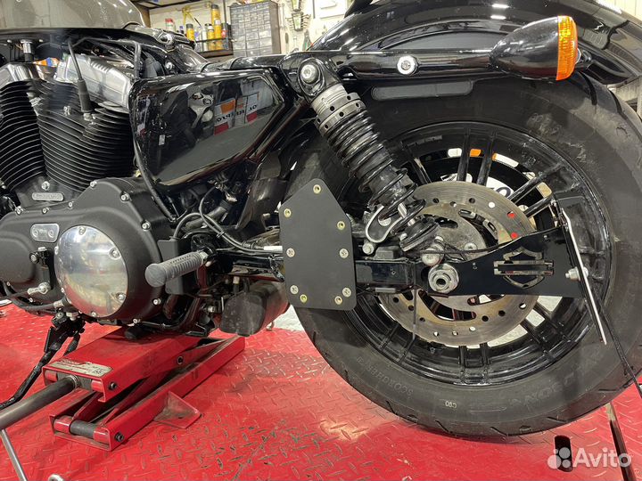 Кронштейн боковой сумки HD Sportster