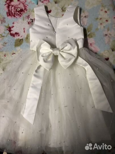 Платье праздничное