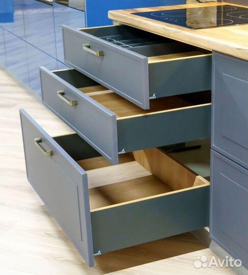 Кухонный гарнитур мдф \ эмаль