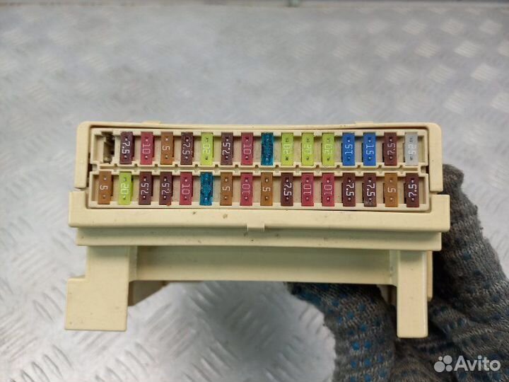 Блок предохранителей Toyota Rav 4 XA40 2.0 3ZR-FE