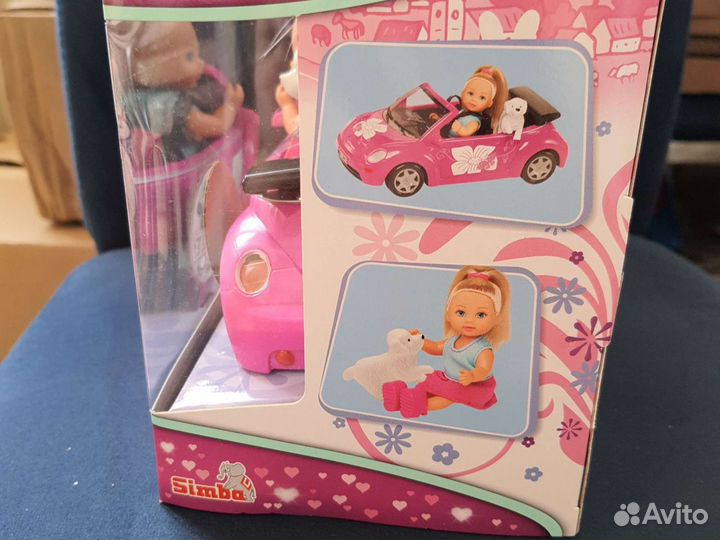 Кукла Эви на машинке с собачкой