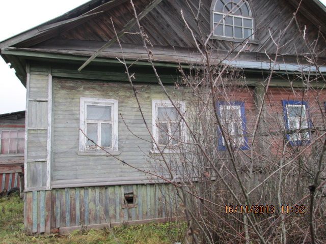 Дом 33 м² на участке 10 сот.