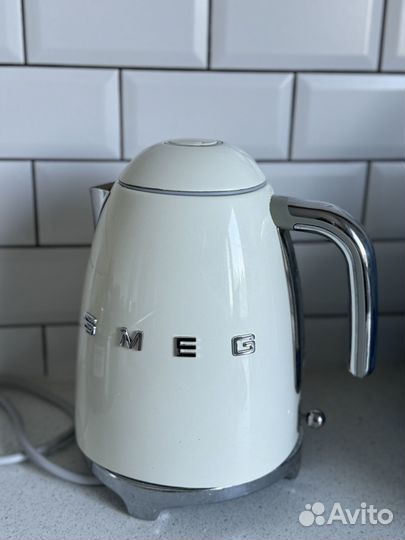 Smeg чайник 1.7 литра