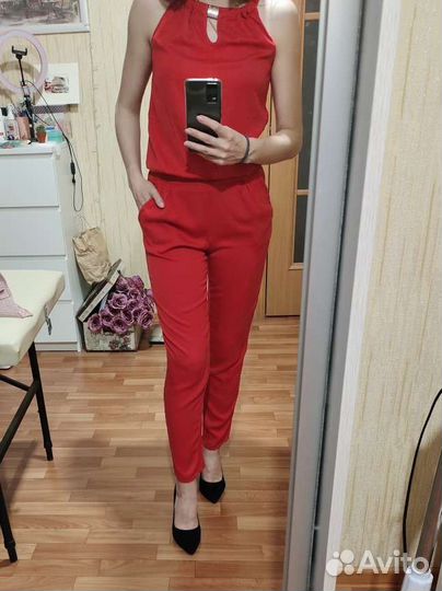 Комбинезон женский красный