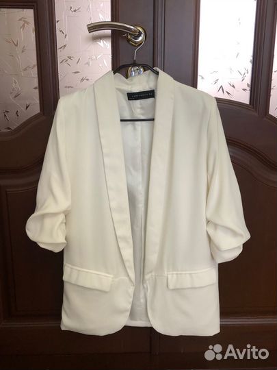 Пиджак белый