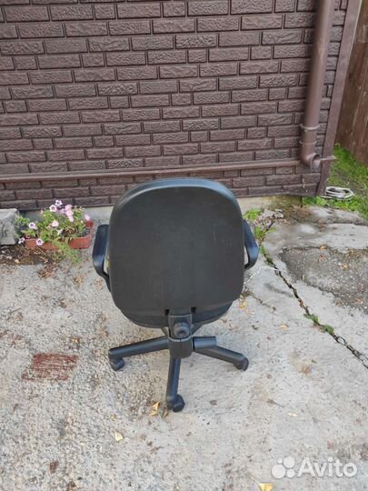 Компьютерное кресло