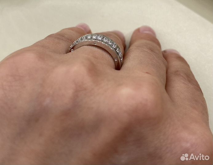 Золотое кольцо с бриллиантами