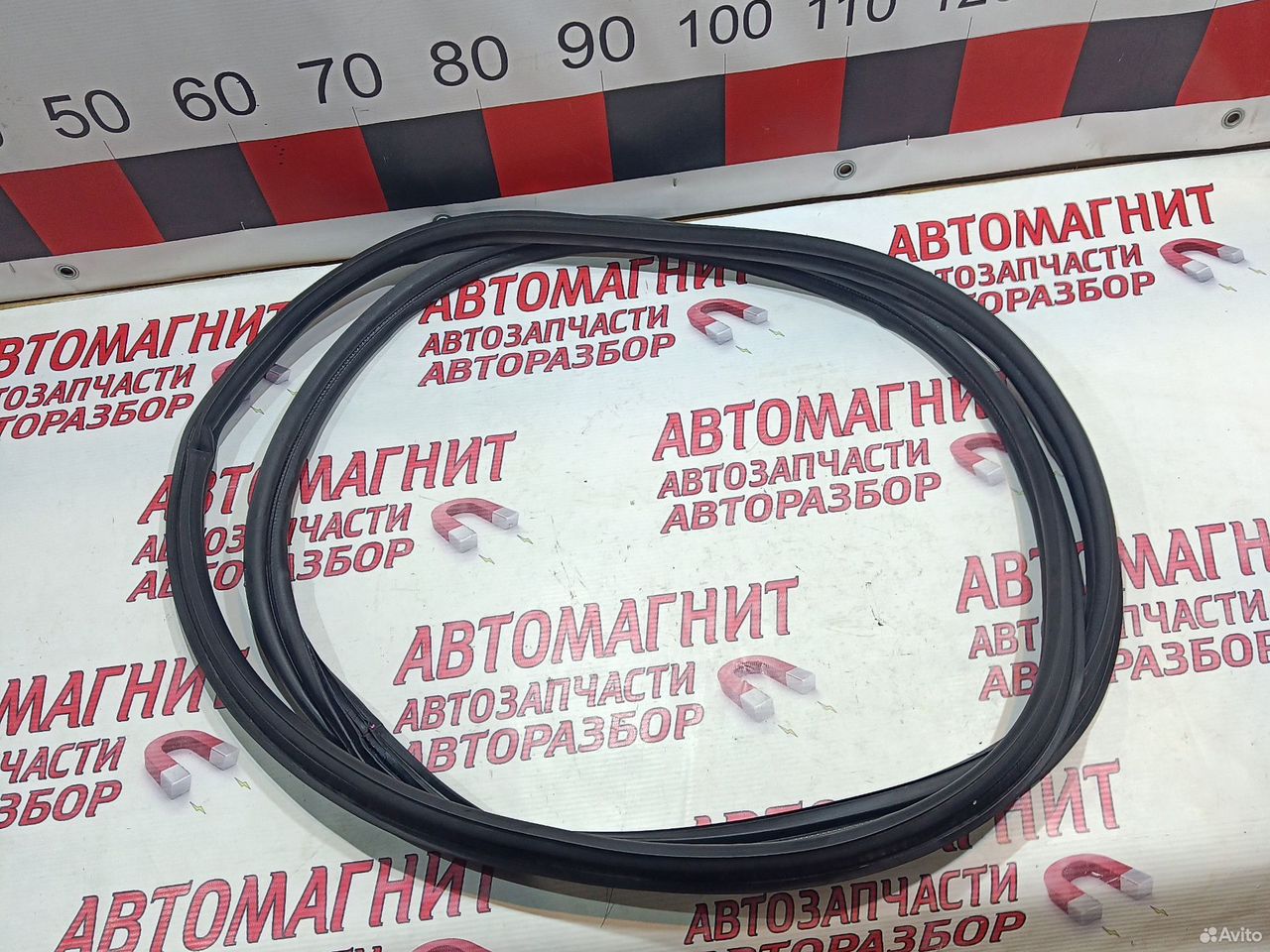 Уплотнитель крышки багажника Джили Кулрей SX11