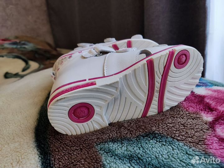 Сандалии для девочки 24 размер
