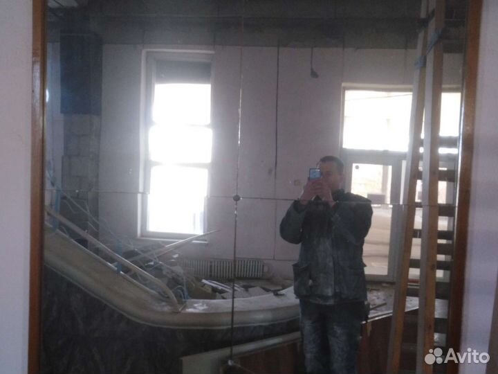 Продаються зеркала