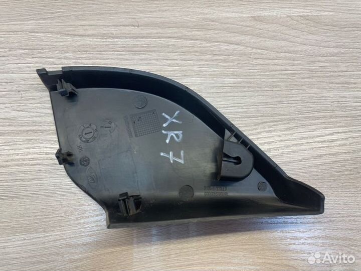 Уголок зеркала передний левый LADA X-Ray