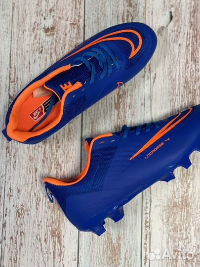 Бутсы Nike футбольные на подростка
