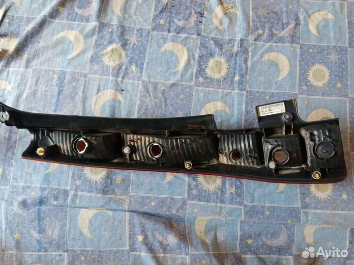 Фонарь задний правый honda cr-v 2