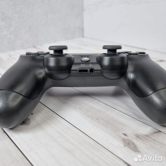 Геймпад/Джойстик Dualshock 4 PS4v2 Новый