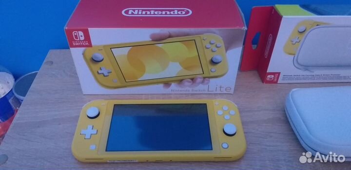 Портативная игровая приставка nintendo switch lite