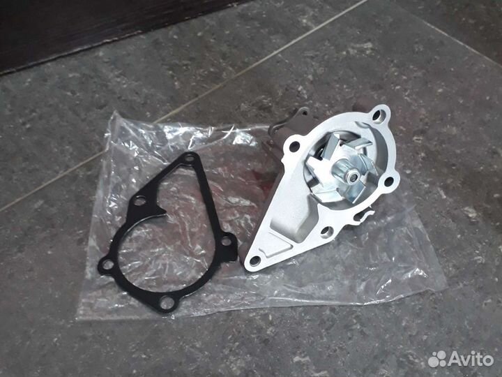 Помпа. Насос водяной. Hyundai Accent 16 клап