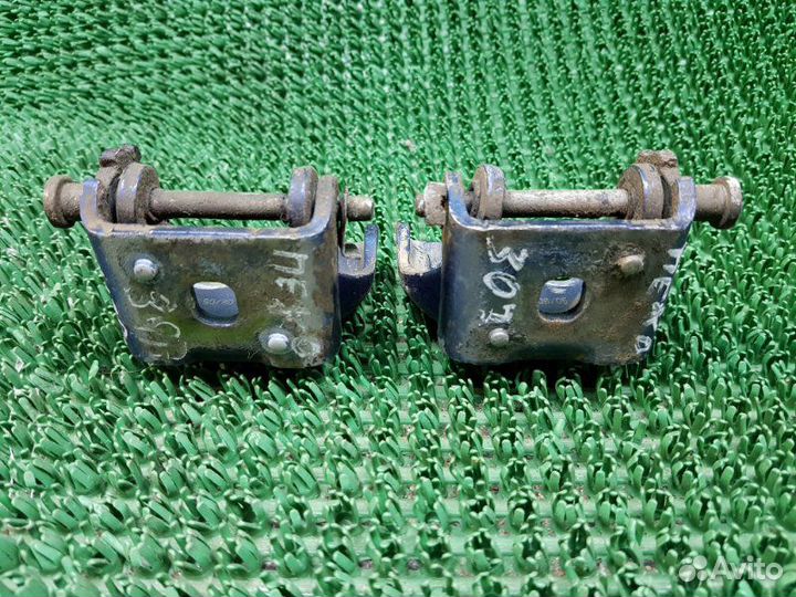 Петли дверей передние левые Peugeot 307 3A/C NFU