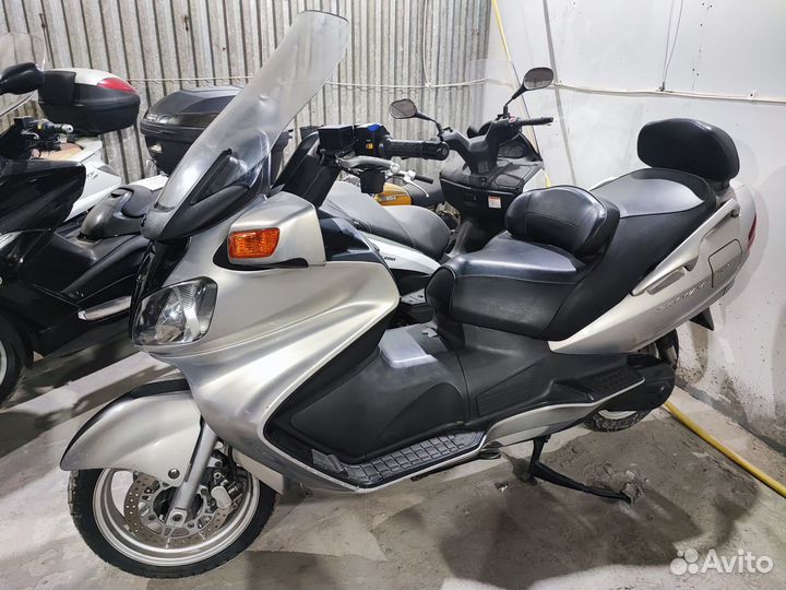 Максискутер без РФ Suziki Skywave 650 из Японии