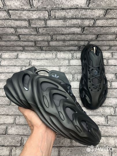 Кроссовки Adidas Adifom Q