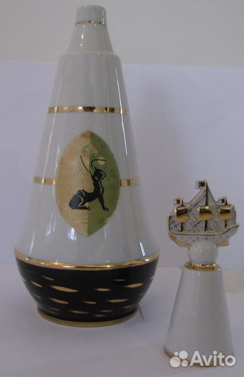 Фарфоровая бутылка Ленинградский юбилейный ликер