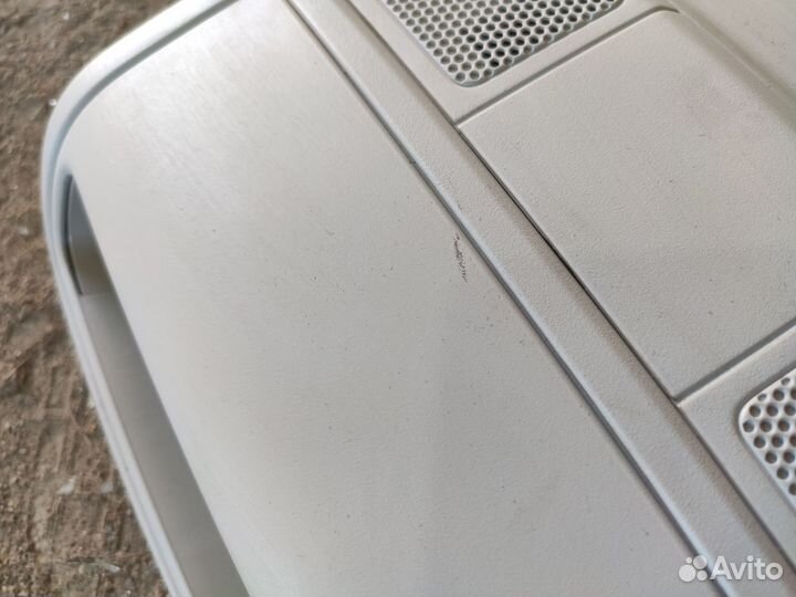 Плафон салона центральный Volkswagen Golf 6