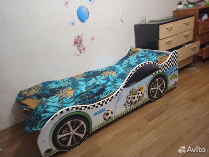 Кровать машинка