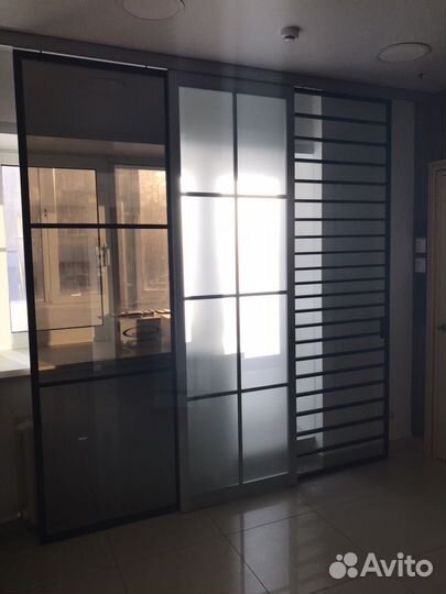 Раздвижные перегородки и двери