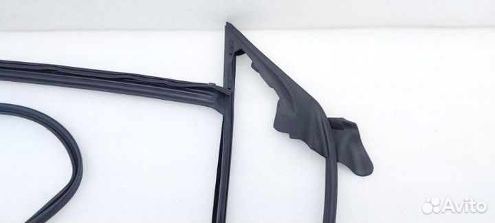 Б/У Б/У Уплотнитель двери Состояние отличное