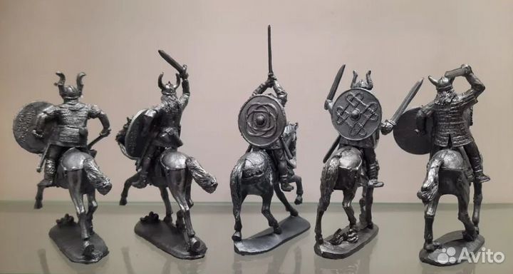 5 фигур/Скандинавские конные Викинги/Солдатики