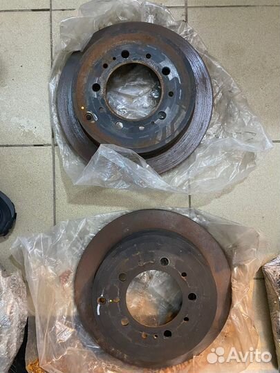 Задние тормозные диски Toyota Tundra