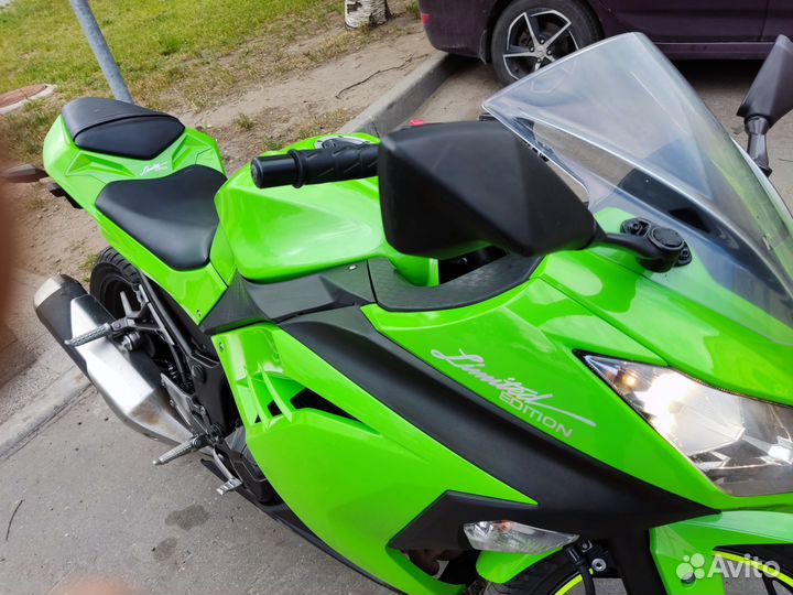 Kawasaki ninja 300 (abs)