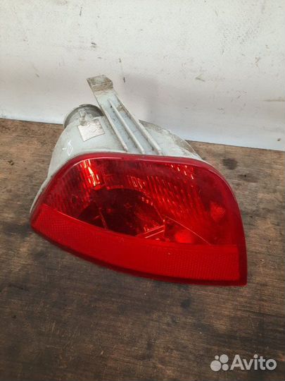 Фонарь противотуманный задний правый Ford Focus