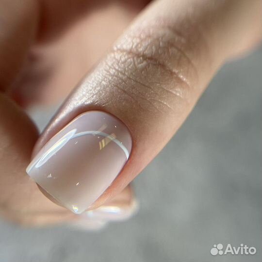 Модель на маникюр с покрытием